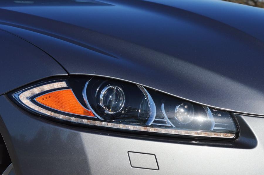  Jaguar XF 2 0T 2013 года  (фото 22 из 26)